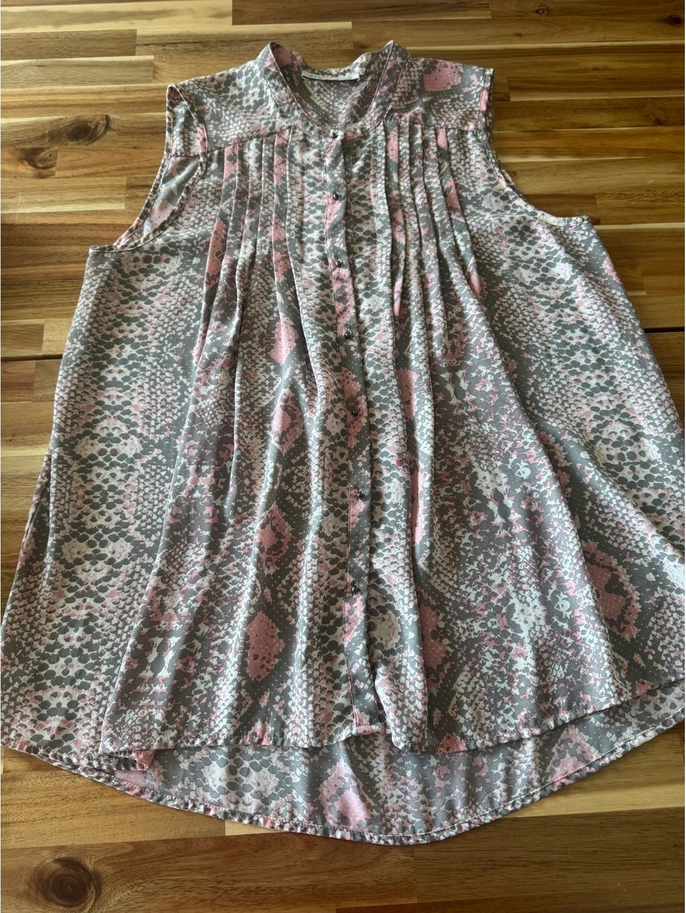 Daniel Rainn Women’s Blouse Gray Pink Print Button Front Cottagecore Boho fall - Picture 2 of 9